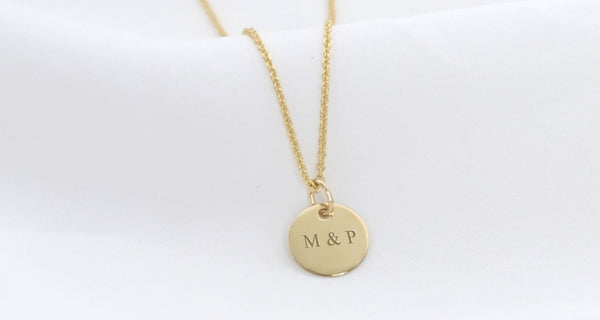 Personalisierter Goldschmuck